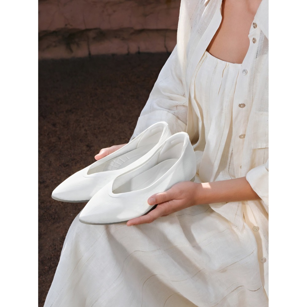 VIVAIA Flat Pro White Pointed Toe Dual Cushion Knit Flats EU 40 US 9 NEW
